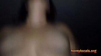Reproducir Chica gordita con culo enorme cabalgando con amante