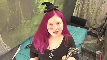 Play Bbw witch halloween tranny ask to worship her big cock