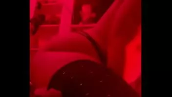 تشغيل الطحن ببطء على لعبة استمناء جزء 1