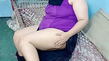 play बड़े स्तनों वाली महिला अपने प्रेमी का लंड पाने के लिए घर से बाहर भागी लेकिन उसने उसकी बहुत कम चुदाई की और उसकी चूत में उंगली की