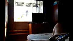 play BBW MILF Elenas Solospiel mit Dildo für Fensterputzer
