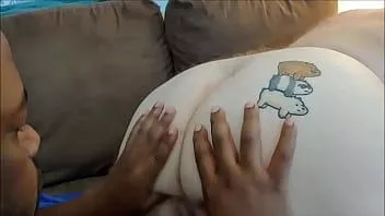 play Fatbear este mâncat în fund de bbccub, futut de cameraman, apoi lucrurile se întorc puțin