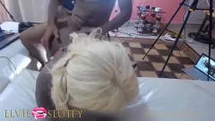 Riproduci Il grande bottino di un amico ebano paffuto scopata sulla telecamera