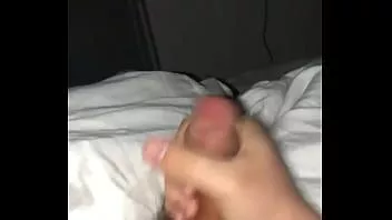 play الرجل السمين يستمني ، cums في القليل جدا