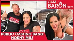 Afspelen Kijk hoe de mollige pornoster Ashley Cumstar een jonge lul domineert tijdens een openbare neukdate in de buitenlucht!