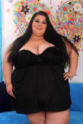 Pornostar Lola Lovebug